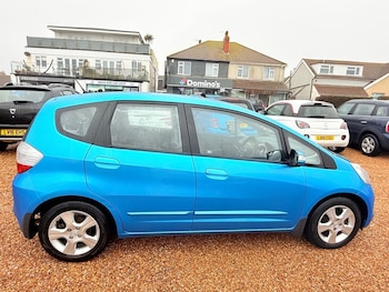Used Honda Jazz 2010 for sale - 77693120: Photo