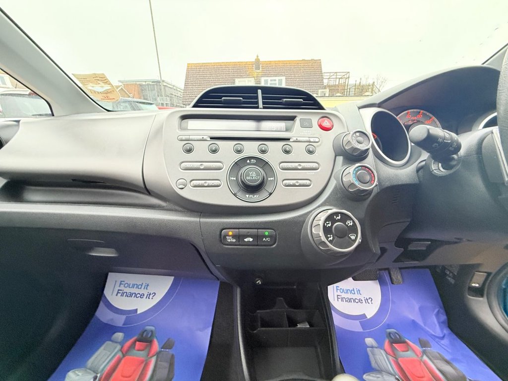 Used Honda Jazz 2010 for sale - 77693120: Photo 32