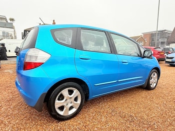 Used Honda Jazz 2010 for sale - 77693120: Photo