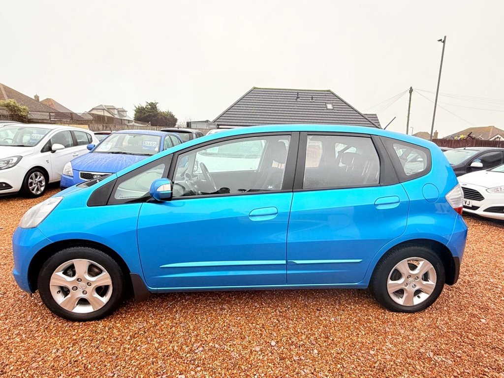 Used Honda Jazz 2010 for sale - 77693120: Photo 5