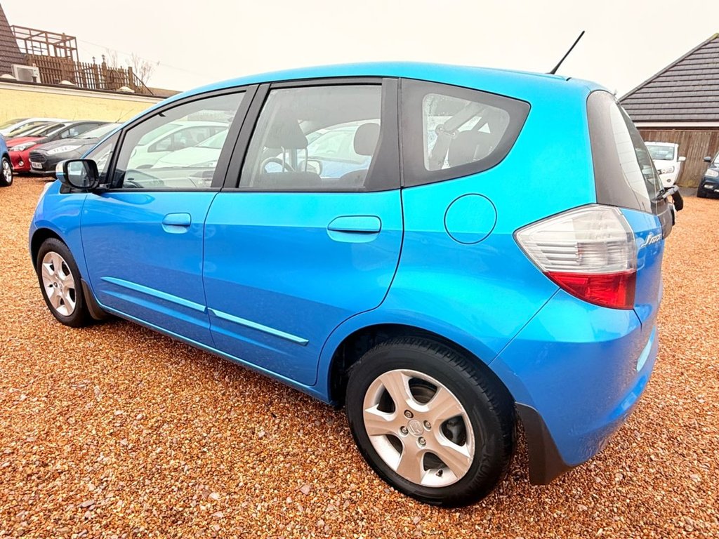 Used Honda Jazz 2010 for sale - 77693120: Photo 6