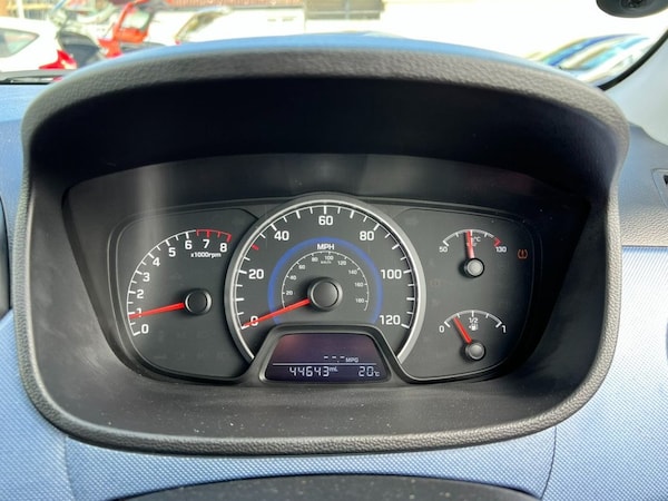 Used Hyundai i10 2014 for sale - 75716663: Photo 25