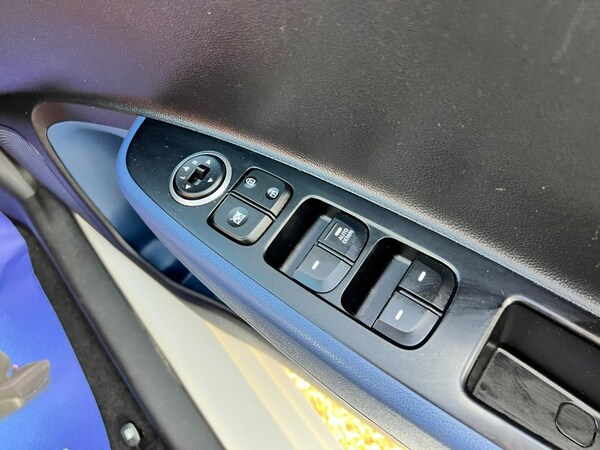 Used Hyundai i10 2014 for sale - 75716663: Photo 33