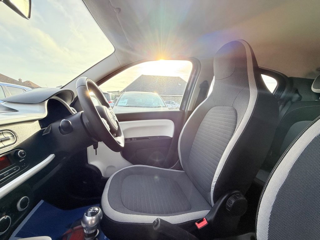 Used Renault Twingo 2017 for sale - 76547176: Photo 24