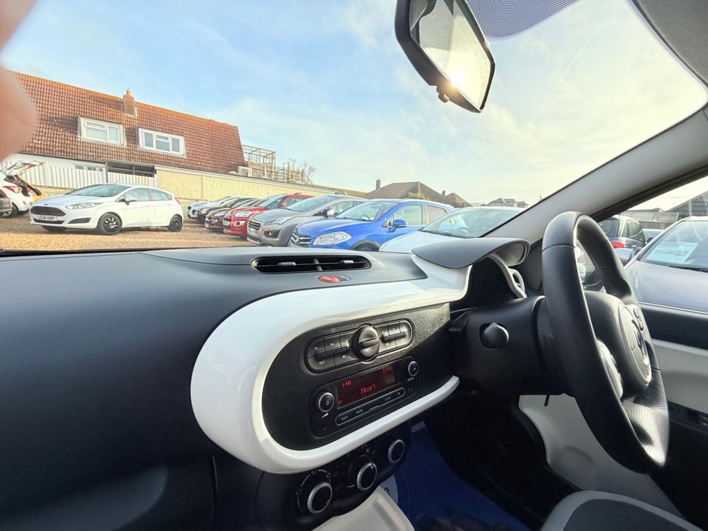 Used Renault Twingo 2017 for sale - 76547176: Photo 26