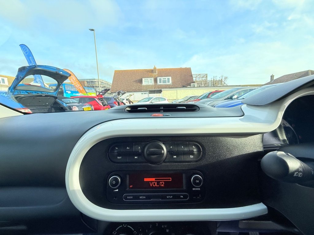 Used Renault Twingo 2017 for sale - 76547176: Photo 30