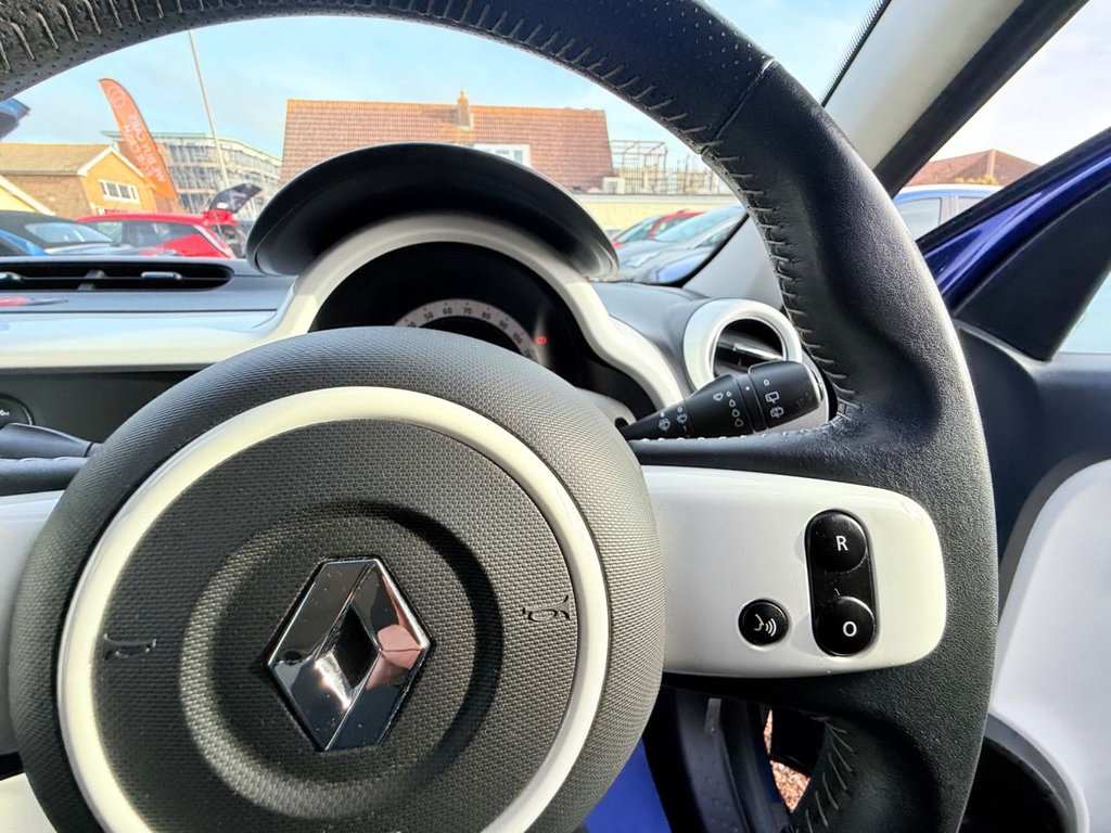 Used Renault Twingo 2017 for sale - 76547176: Photo 32