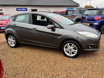 Used Ford Fiesta 2016 for sale - 77275905: Photo