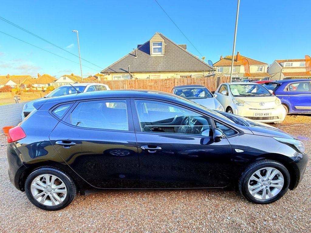 Used Kia Ceed 2015 for sale - 77313407: Photo 2