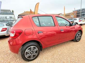 Used Dacia Sandero 2016 for sale - 75397434: Photo