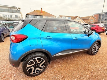 Used Renault Captur 2015 for sale - 77780540: Photo