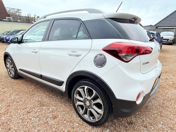 Used Hyundai i20 2016 for sale - 78631682: Photo