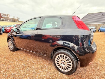 Used Fiat Punto 2014 for sale - 76417524: Photo