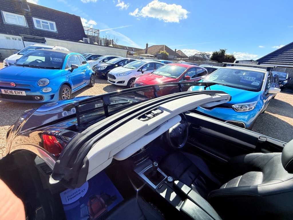 Used Mercedes-Benz E Class 2011 for sale - 78030475: Photo 32