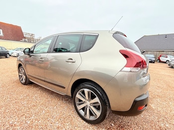 Used Peugeot 3008 2015 for sale - 76235785: Photo