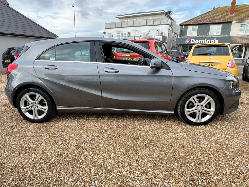 Used Mercedes-Benz A-Class 2015 for sale - 76356740: Photo 5