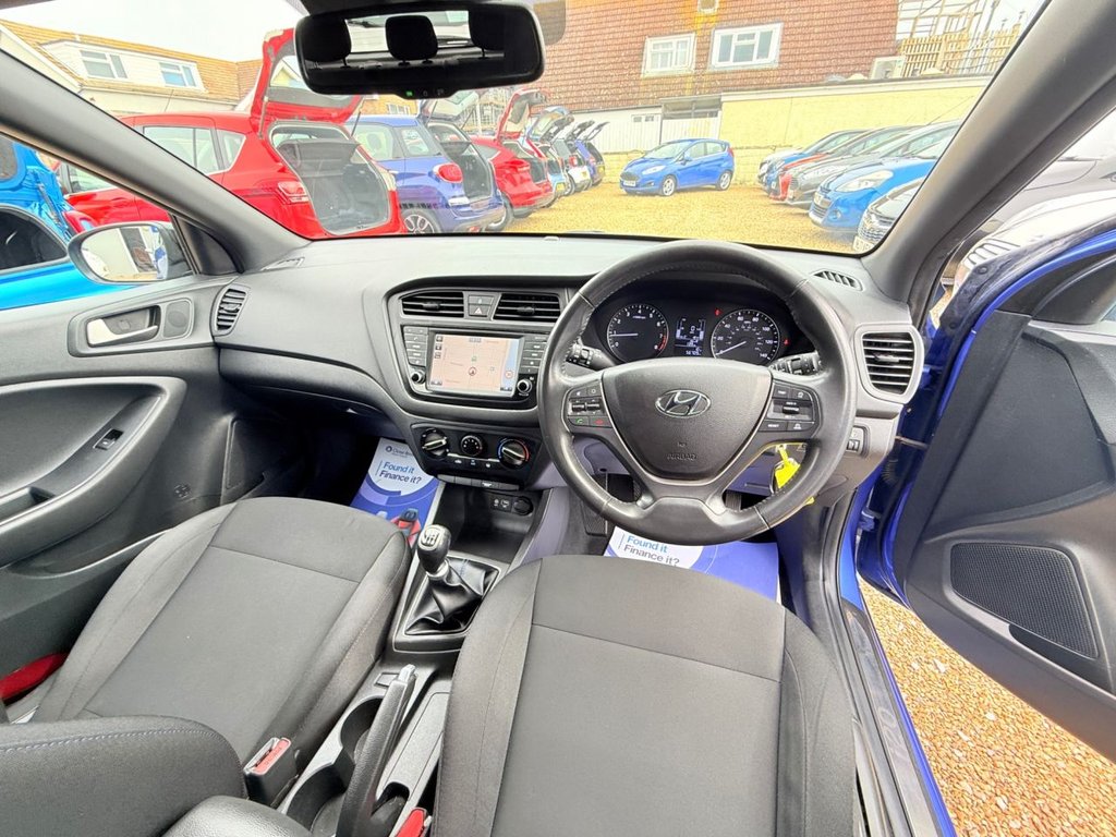 Used Hyundai i20 2018 for sale - 77880123: Photo 14