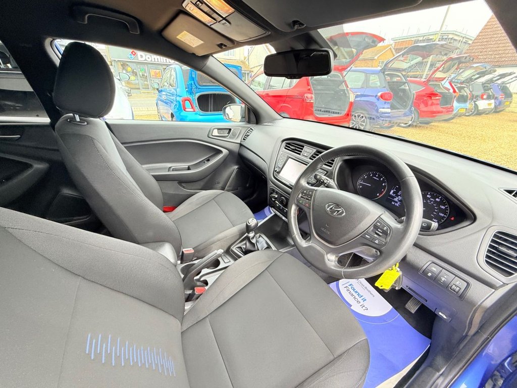 Used Hyundai i20 2018 for sale - 77880123: Photo 15