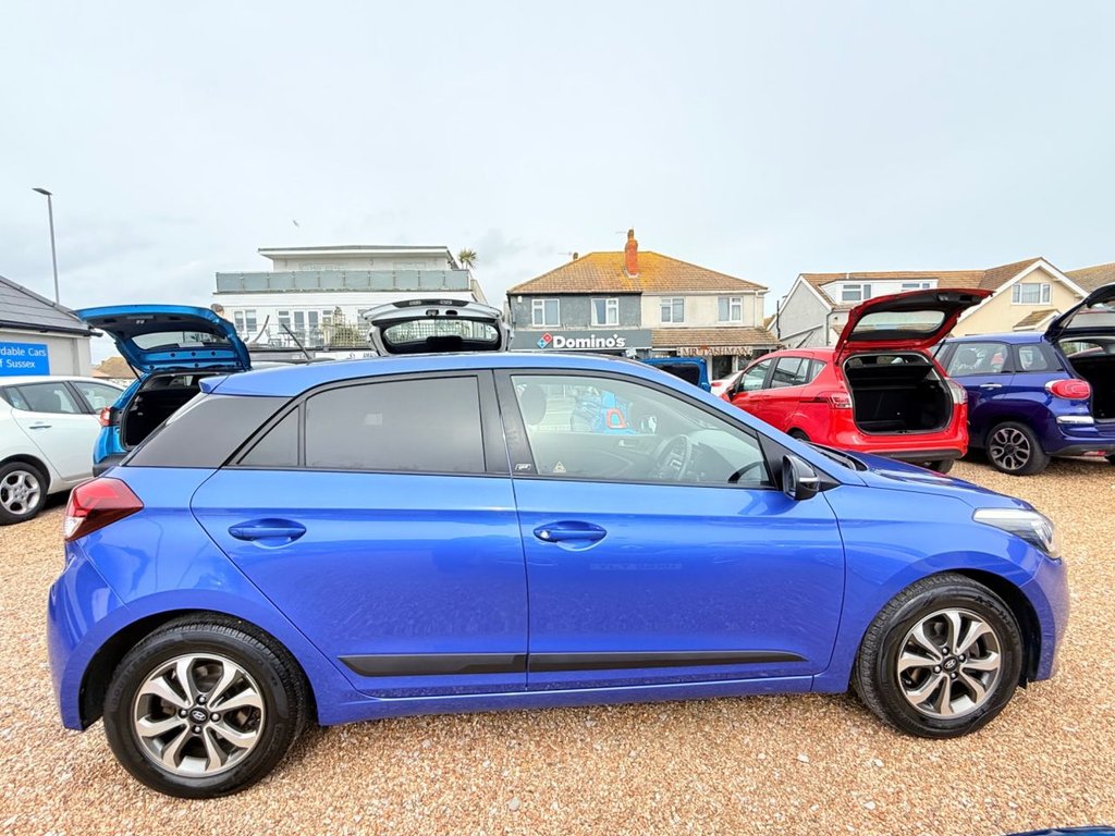 Used Hyundai i20 2018 for sale - 77880123: Photo 2