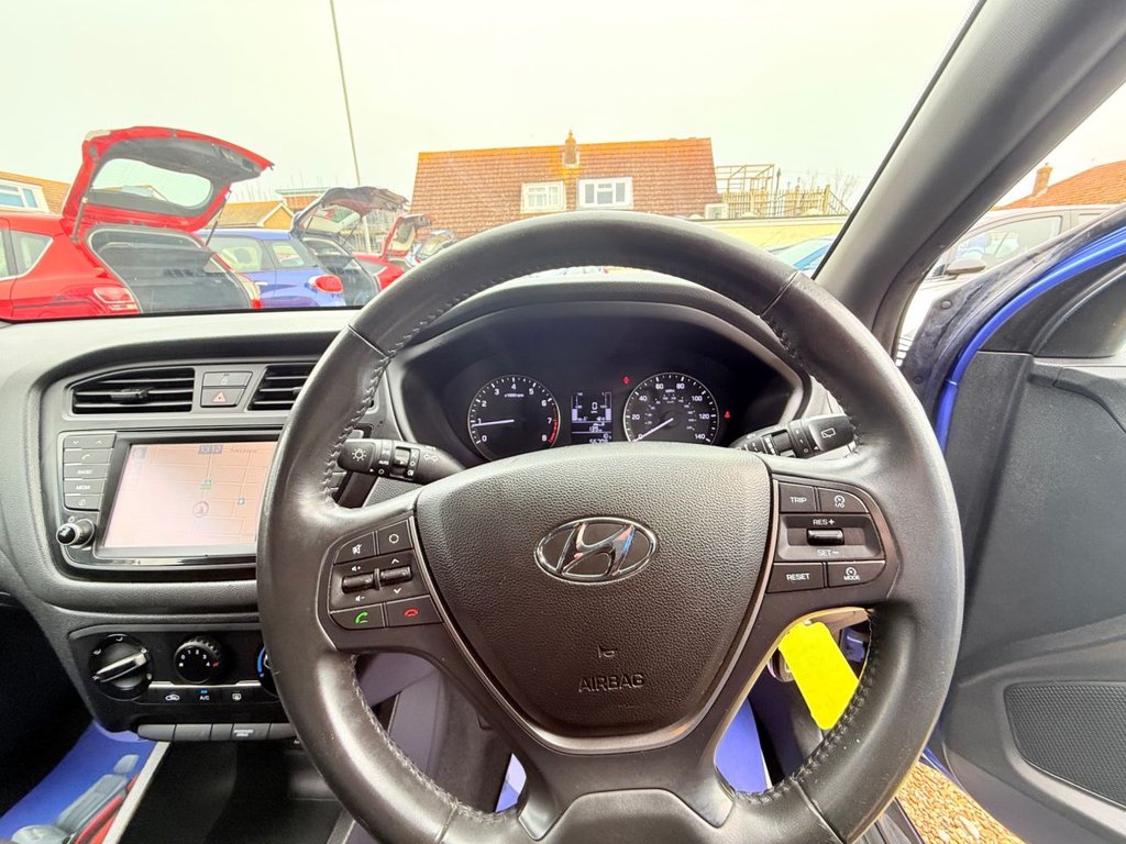 Used Hyundai i20 2018 for sale - 77880123: Photo 34