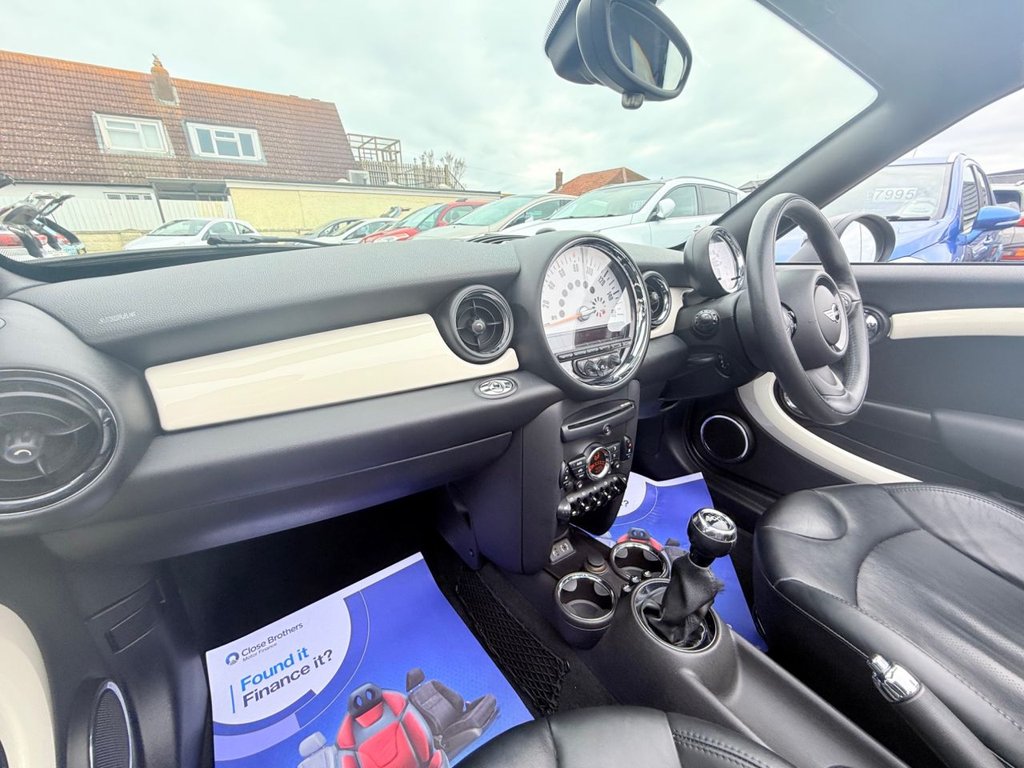 Used MINI Roadster 2014 for sale - 76303927: Photo 27