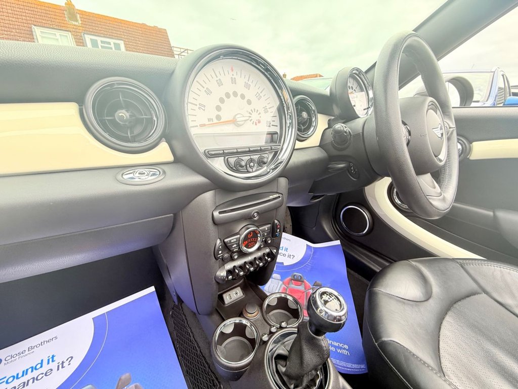 Used MINI Roadster 2014 for sale - 76303927: Photo 30