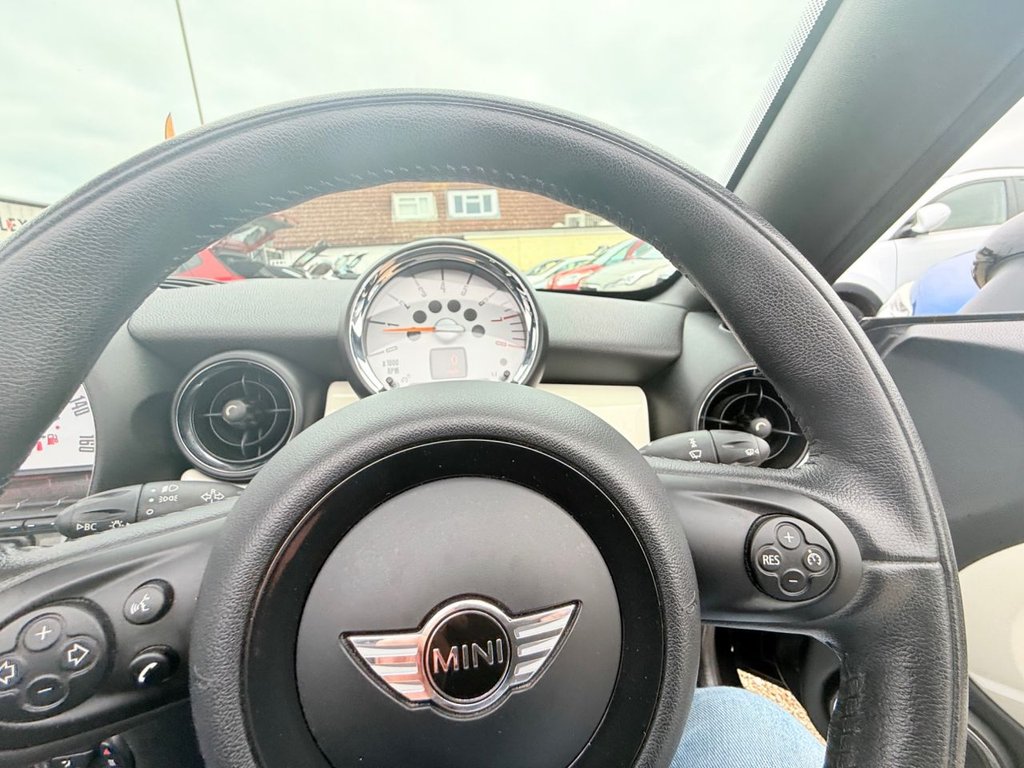 Used MINI Roadster 2014 for sale - 76303927: Photo 40