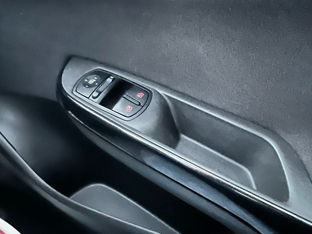 Used Vauxhall Corsa 2016 for sale - 76617773: Photo 37