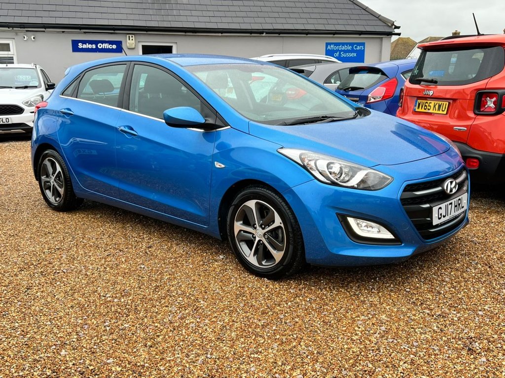 Used Hyundai i30 2017 for sale - 76406607: Photo 3