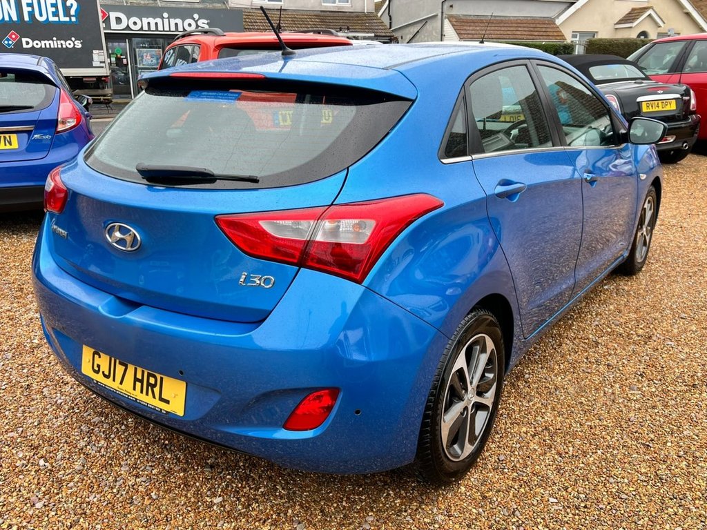 Used Hyundai i30 2017 for sale - 76406607: Photo 7