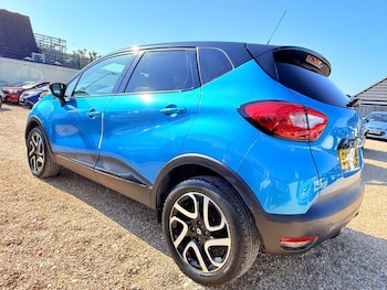 Used Renault Captur 2016 for sale - 79209880: Photo