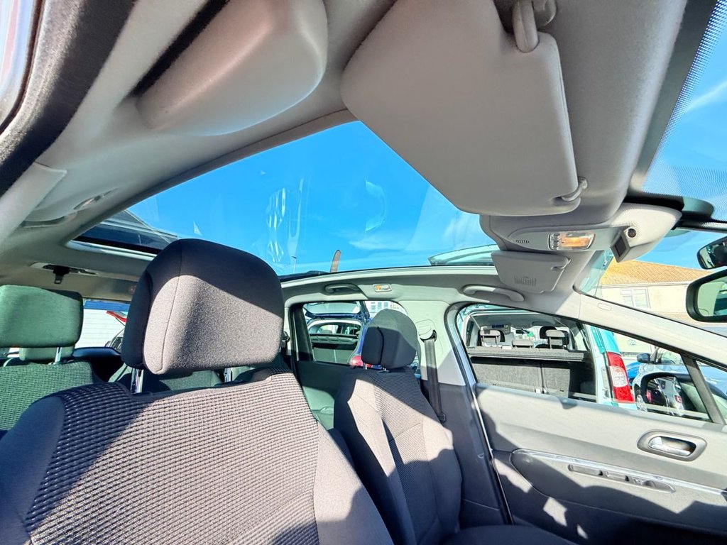 Used Peugeot 5008 2012 for sale - 77227446: Photo 13