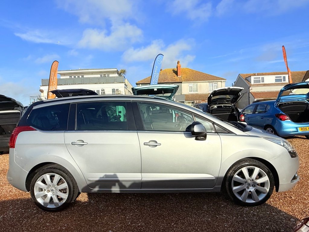 Used Peugeot 5008 2012 for sale - 77227446: Photo 2