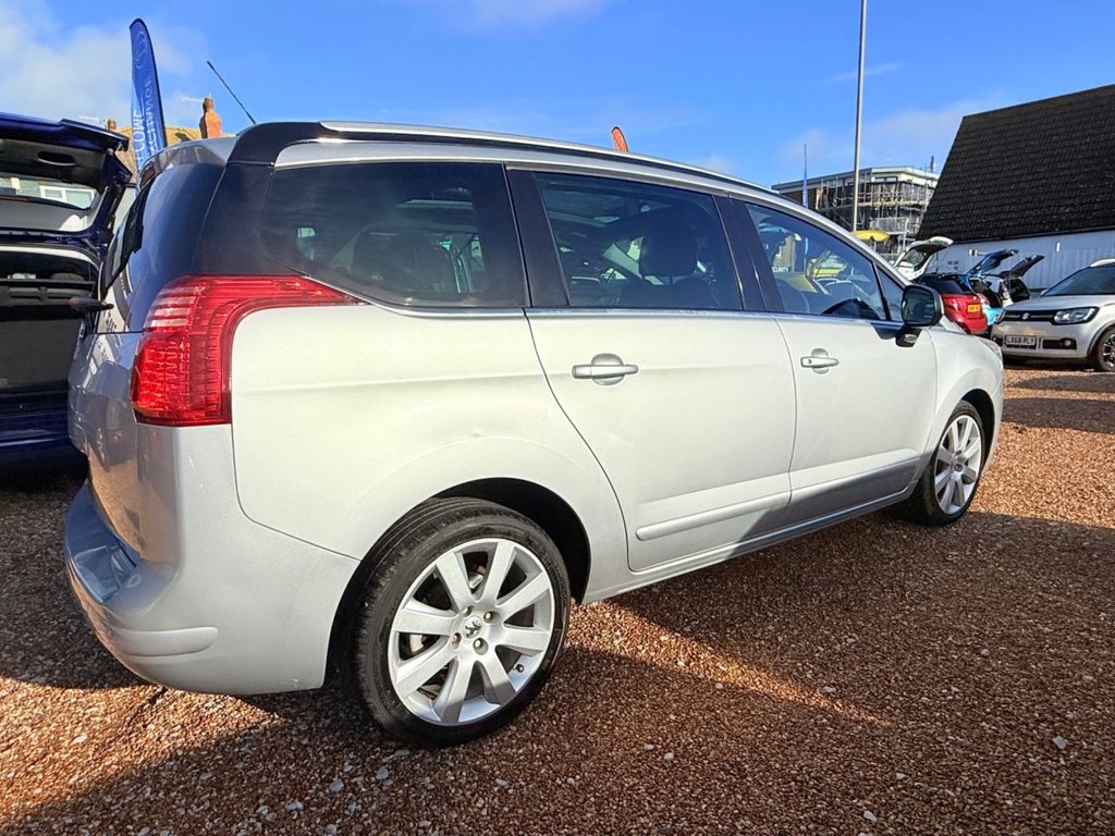 Used Peugeot 5008 2012 for sale - 77227446: Photo 5
