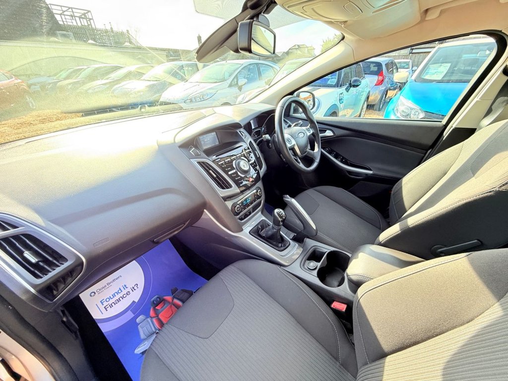 Used Ford Focus 2011 for sale - 77976355: Photo 21