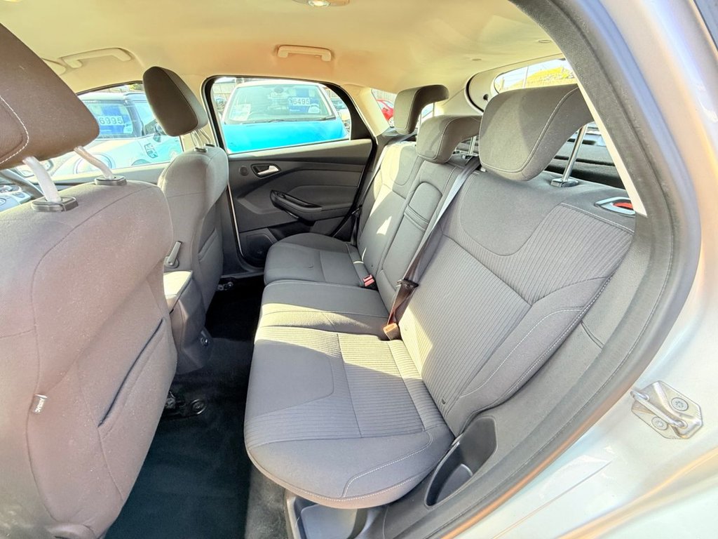 Used Ford Focus 2011 for sale - 77976355: Photo 23