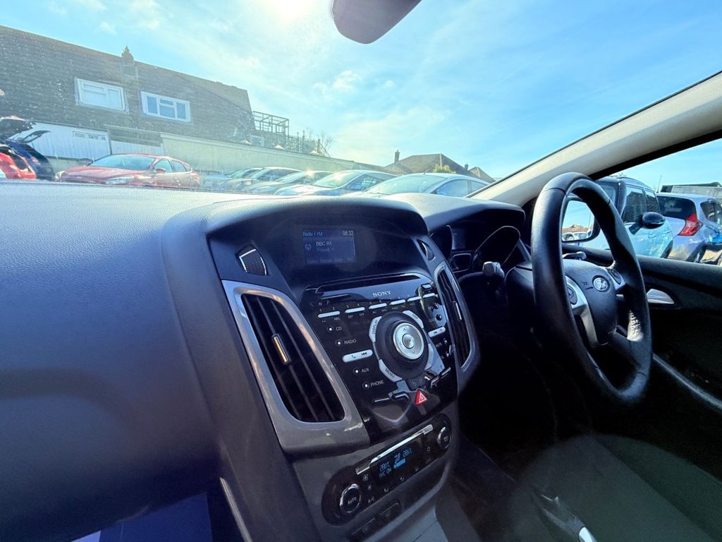 Used Ford Focus 2011 for sale - 77976355: Photo 26