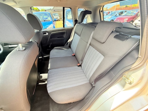 Used Ford Fusion 2011 for sale - 75346968: Photo 17