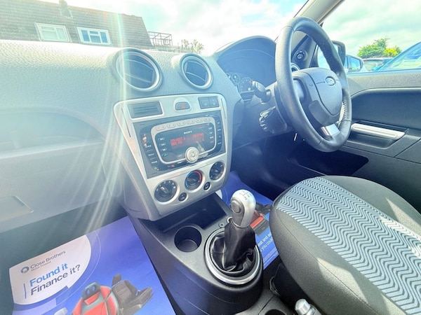 Used Ford Fusion 2011 for sale - 75346968: Photo 28