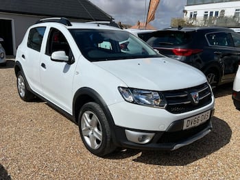 Used Dacia Sandero Stepway 2016 for sale - 79667361: Photo