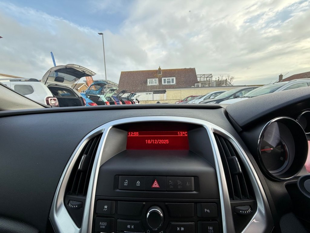 Used Vauxhall Astra 2014 for sale - 76962573: Photo 27