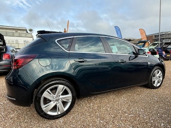 Used Vauxhall Astra 2014 for sale - 76962573: Photo