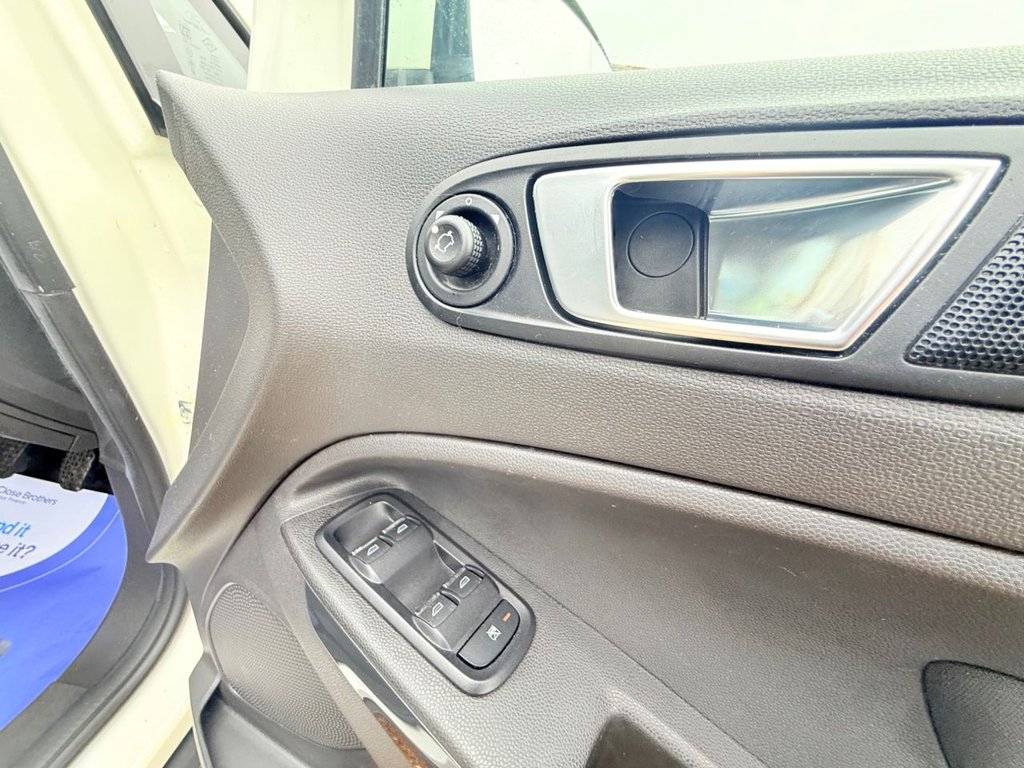 Used Ford Ecosport 2015 for sale - 77463863: Photo 17