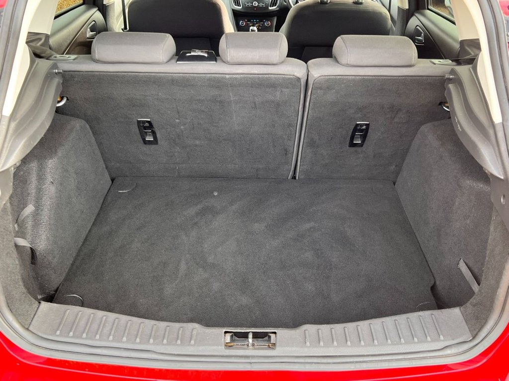 Used Ford Focus 2015 for sale - 77384010: Photo 28