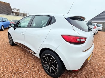 Used Renault Clio 2016 for sale - 77693513: Photo