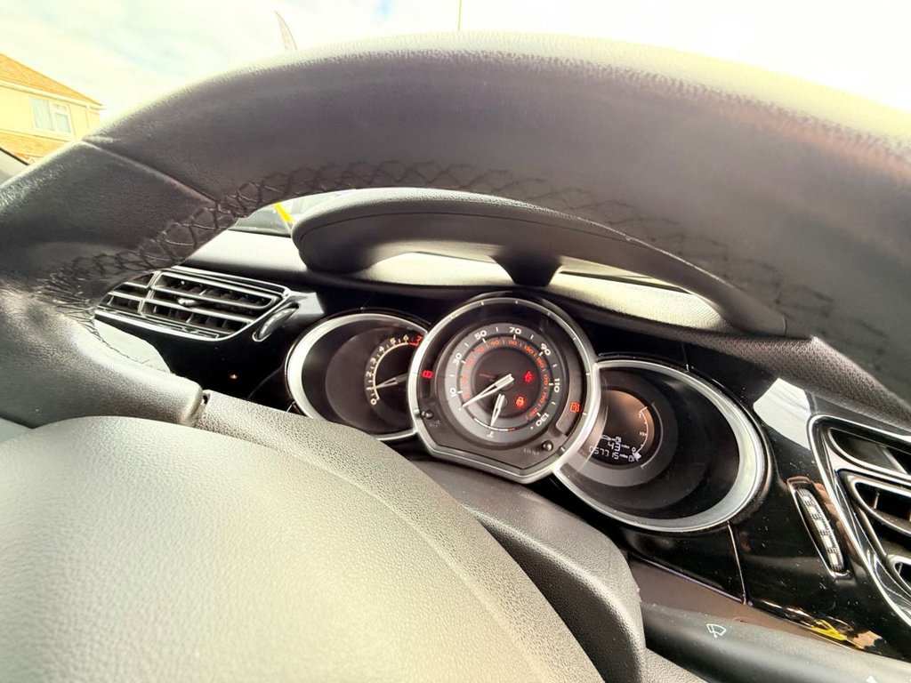 Used Citroen DS3 2014 for sale - 76304056: Photo 32