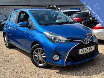 Used Toyota Yaris 2015 for sale - 78525232: Photo