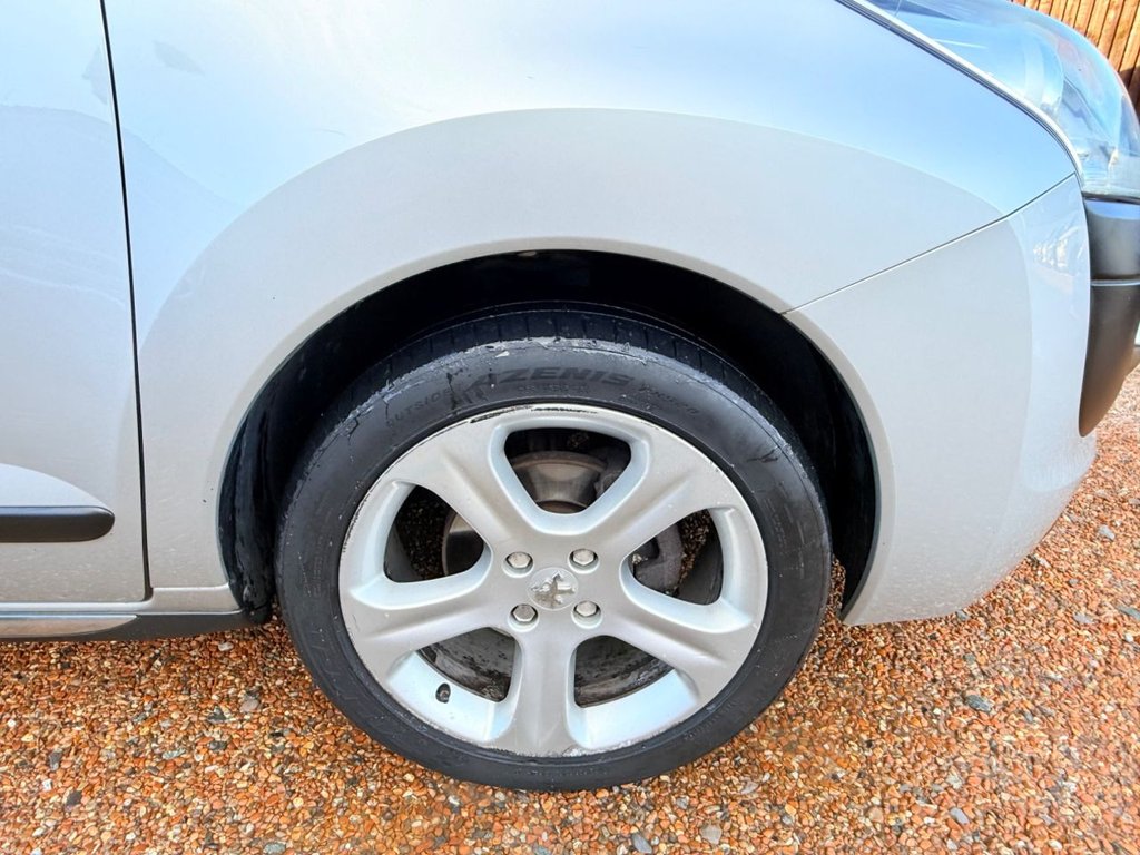 Used Peugeot 3008 2013 for sale - 77133704: Photo 15