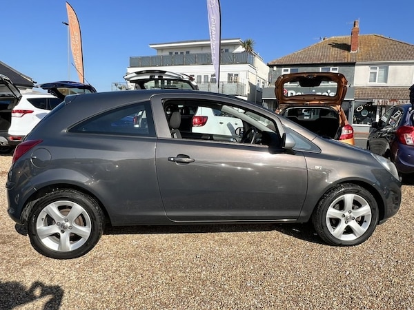 Used Vauxhall Corsa 2014 for sale - 76223422: Photo 2