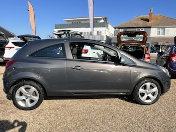 Used Vauxhall Corsa 2014 for sale - 76223422: Photo 2